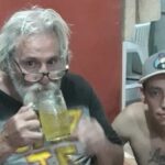 Encontró en situación de calle a Gustavo Bazterrica, guitarrista de Los Abuelos de la Nada, y lo alo...